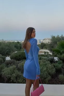 Victoria Waldau X NA-KD Asymmetric Open Back Mini Dress -Party Dresses Sales 1778 000018 5516 02 editorial