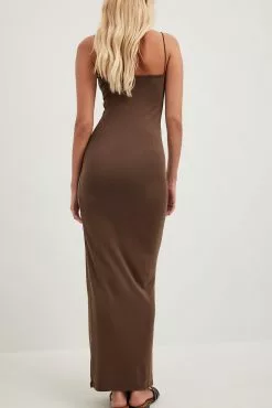 NA-KD Asymmetric Thin Strap Maxi Dress -Party Dresses Sales asymmetric thin strap maxi dress 1100 006999 0017 25498 1