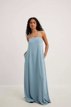 Moa Mattsson X NA-KD Bandeau Maxi Dress -Party Dresses Sales bandeau maxi dress 1727 000134 0003 14903 01c