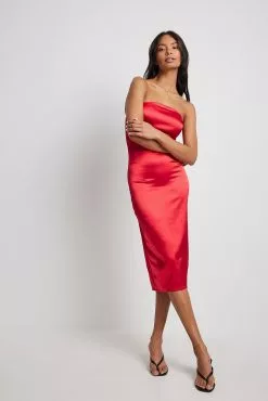 NA-KD Trend Bandeau Midi Dress -Party Dresses Sales bandeau midi dress 1018 009877 000426280 copy