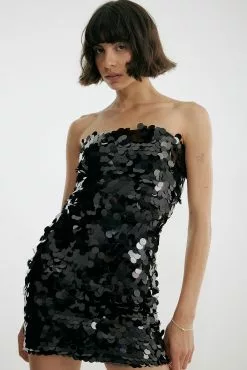 Josefine Hj X Na-Kd Bandeau Sequin Mini Dress -Party Dresses Sales bandeau sequin mini dress 1708 000101 00020829 1