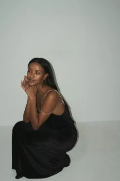 Lovisa Barkman X NA-KD Rhinestone Detail Velvet Dress -Party Dresses Sales bts rhinestone detail velvet dress 1783 000017 0002 6543454