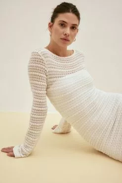 NA-KD Trend Crochet Structured Maxi Dress -Party Dresses Sales crochet structured maxi dress 1018 010481 0260 editorial