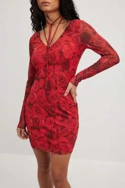 NA-KD Trend Deep Neckline Strap Mesh Mini Dress -Party Dresses Sales deep neckline strap mesh mini dress 1018 010315 6135 029983