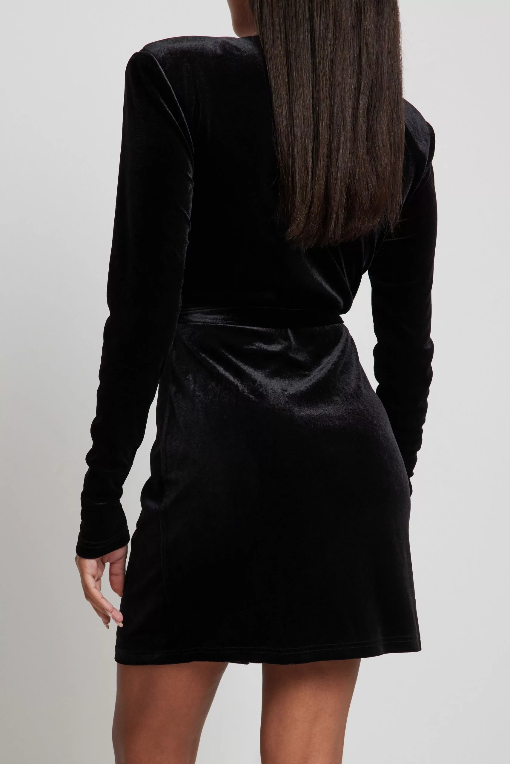 Lovisa Barkman X NA-KD Deep Neckline Velvet Mini Dress 6 Lovisa Barkman X NA-KD Deep Neckline Velvet Mini Dress - Image 6