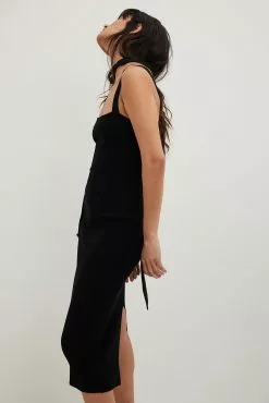 Sanna Jörnvik X NA-KD Detail Knitted Midi Dress -Party Dresses Sales detail knitted midi dress 1797 000021 0002 scarf 1797 000048 0002 6182