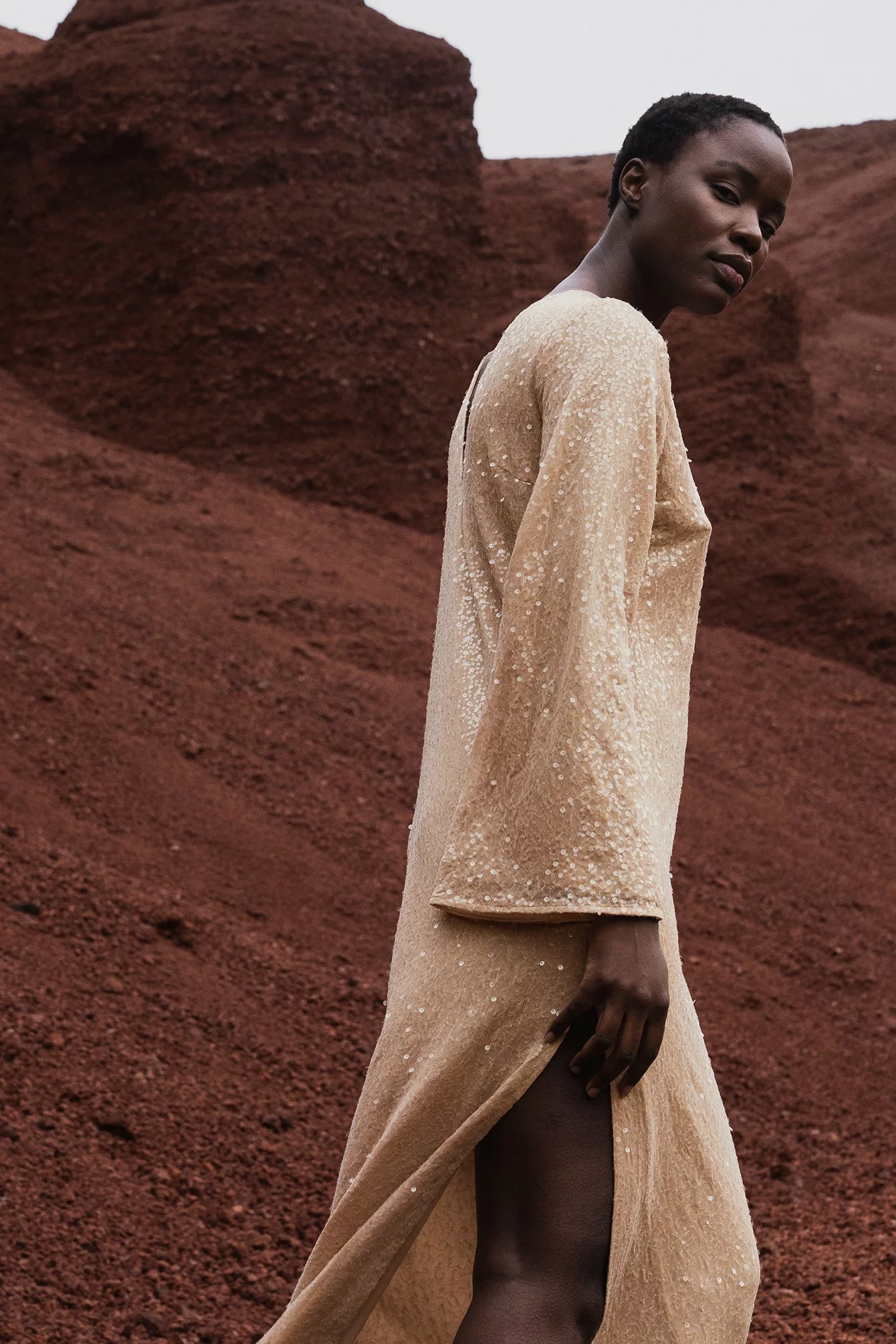 NA-KD Party Flowy Sequin Maxi Dress 7 NA-KD Party Flowy Sequin Maxi Dress - Image 7