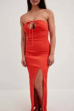 Jasmin Azizam X NA-KD High Slit Bandeau Maxi Dress -Party Dresses Sales high slit bandeau maxi dress 1710 000005 7982 19212 1