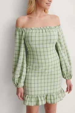 Jasmin Azizam X NA-KD Off Shoulder Balloon Sleeve Dress -Party Dresses Sales jasmine azizam off shoulder balloon sleeve dress 1685 000026 8512 04g