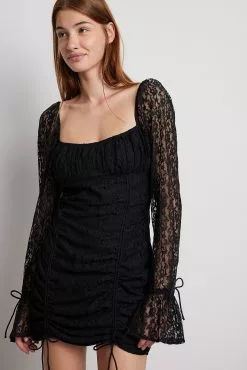 NA-KD Party Lace Mini Dress