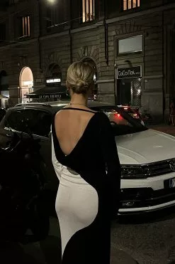 NA-KD Trend Fine Knitted Open Back Maxi Dress -Party Dresses Sales lateciat 1018 009446 0464 social04