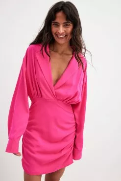 Josefine Hj X Na-Kd Marked Waist Deep Front Dress