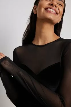 NA-KD Mesh Velvet Heart Neckline Dress -Party Dresses Sales mesh velvet heart neckline dress 1100 007057 00020637