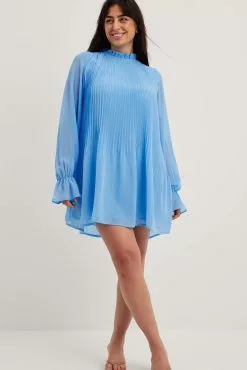 NA-KD Mini Pleated Dress -Party Dresses Sales mini pleated dress 1100 006435 0003 01c