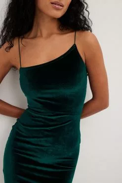 NA-KD Party Asymmetric Strap Velvet Mini Dress -Party Dresses Sales nakd 1017 002183 0570 10677 1