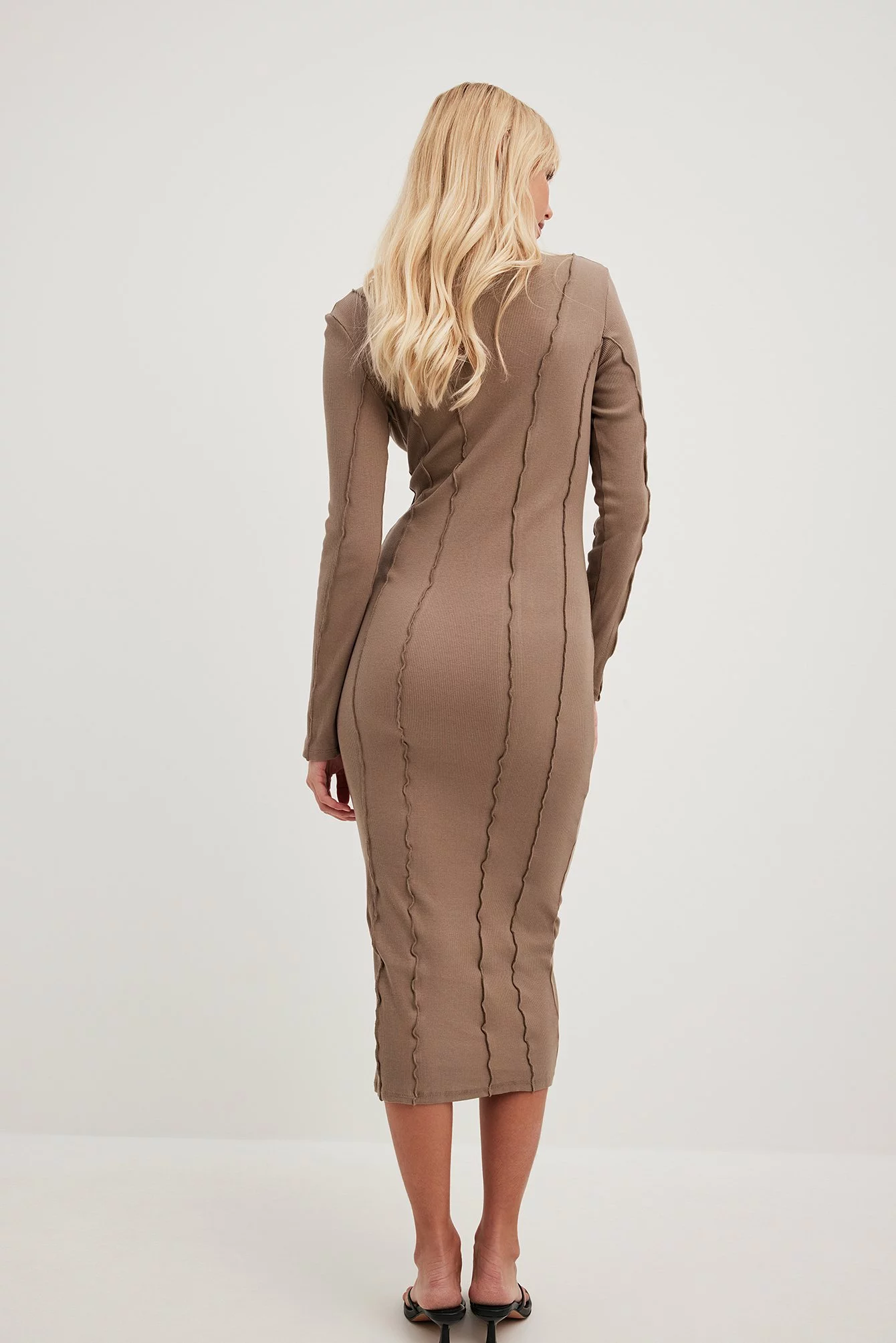 NA-KD Trend Babylock Detailed Midi Dress 12 NA-KD Trend Babylock Detailed Midi Dress - Image 12