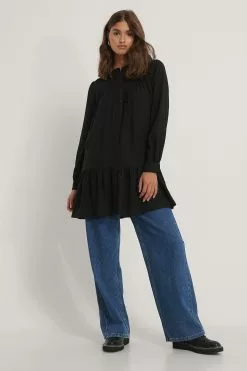 NA-KD Buttoned Round Neck Flounce Mini Dress