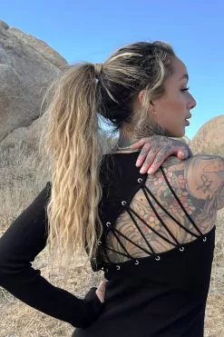 Cleo Kinnaman X NA-KD One Sleeve Lacing Detail Knitted Dress -Party Dresses Sales nakd cleo kinnaman one sleeve lacing detail knitted dress 1741 000011 0002 102