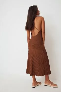 Femmeblk X NA-KD Cross Back Rib Knitted Dress -Party Dresses Sales nakd cross back drib knitted dress 1770 000007 0017 03 1