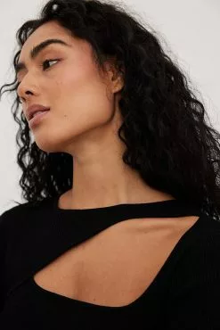 NA-KD Trend Cut Out Detail Fine Knitted Mini Dress -Party Dresses Sales nakd cut out detail fine knitted mini dress 1018 009979 0002 10303