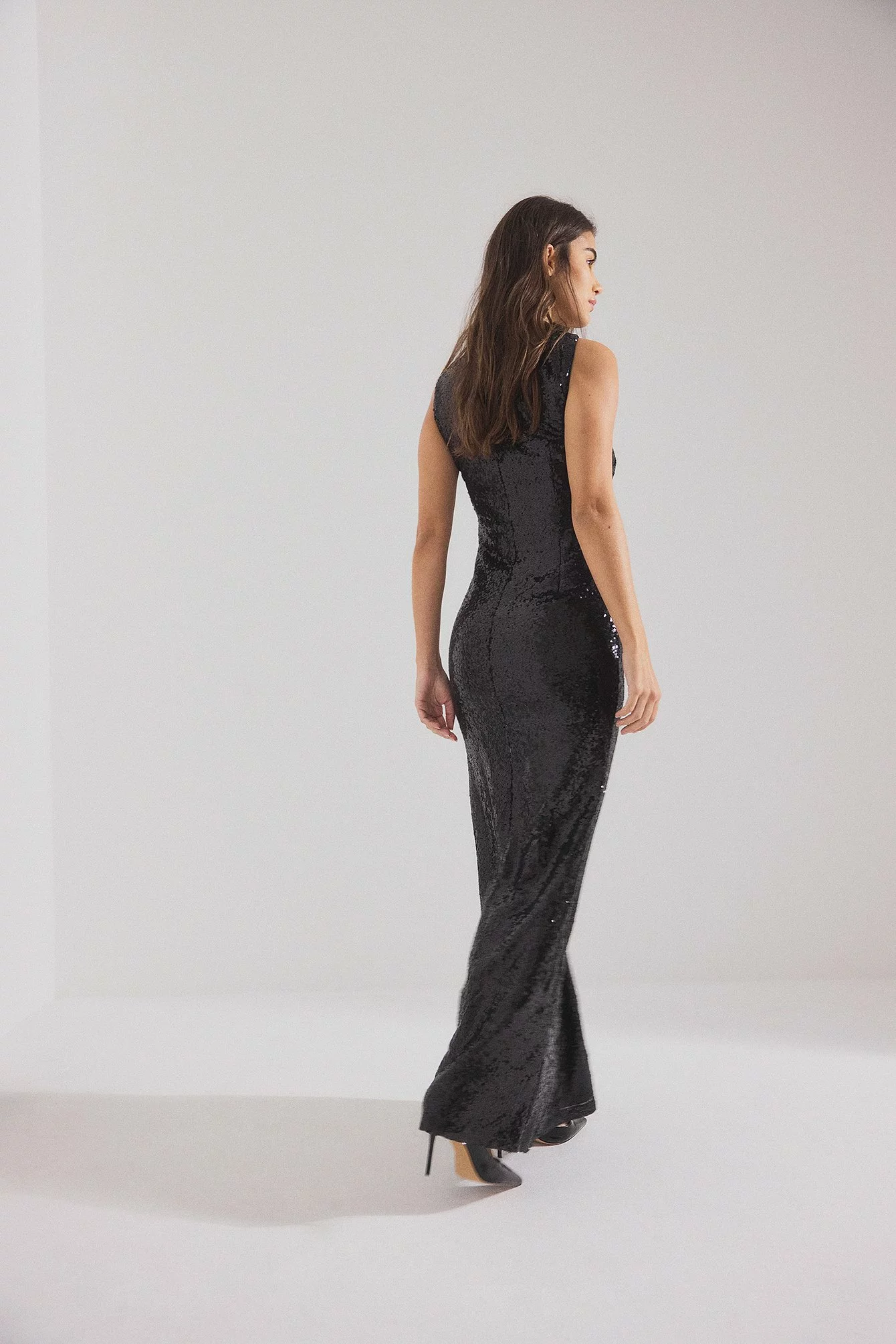 Mimi A.R X NA-KD Cut Out Sequin Maxi Dress 6 Mimi A.R X NA-KD Cut Out Sequin Maxi Dress - Image 6