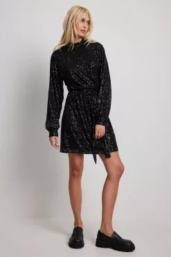 NA-KD Party Flowy Belted Sequin Dress -Party Dresses Sales nakd flowy belted sequin dress 1017 002000 0002 0643