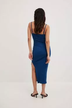NA-KD Trend Heart Neckline Strap Midi Dress -Party Dresses Sales nakd heart neckline strap midi dress 1018 010522 0018 14463 2