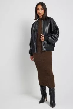 NA-KD Trend High Neck Sleeveless Knitted Maxi Dress -Party Dresses Sales nakd high neck sleeveless knitted midi dress 1018 008950 0017 9478