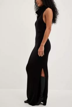 NA-KD Trend Knitted Halterneck Maxi Dress -Party Dresses Sales nakd knitted halterneck maxi dress 1018 009990 0002 9794