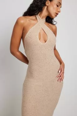 NA-KD Trend Knitted Halterneck Sequin Dress -Party Dresses Sales nakd knitted halterneck sequin midi dress 1018 009901 0005 24370