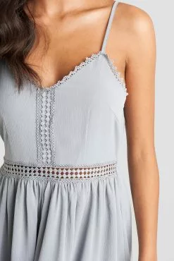 NA-KD Boho Lace Insert Flowy Mini Dress -Party Dresses Sales nakd lace insert flowy mini dress 1014 000689 0617 04g