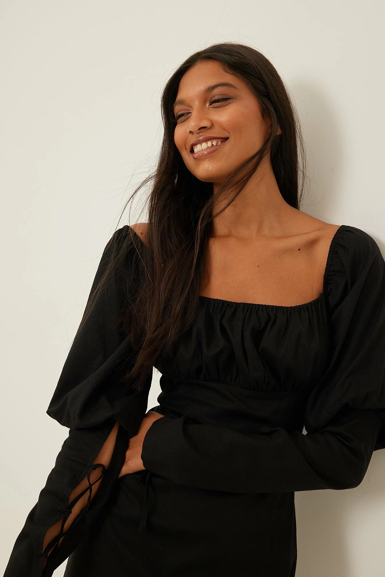 NA-KD Trend Lacing Detail Linen Dress 5 NA-KD Trend Lacing Detail Linen Dress - Image 5