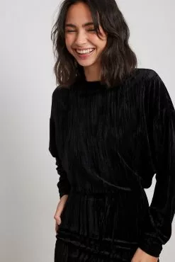 NA-KD Party Loose Velvet Mini Dress