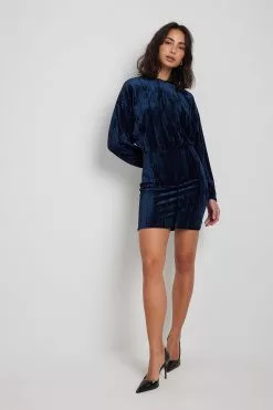 NA-KD Party Loose Velvet Mini Dress -Party Dresses Sales nakd loose velvet mini dress 1017 002018 0003 31412 2