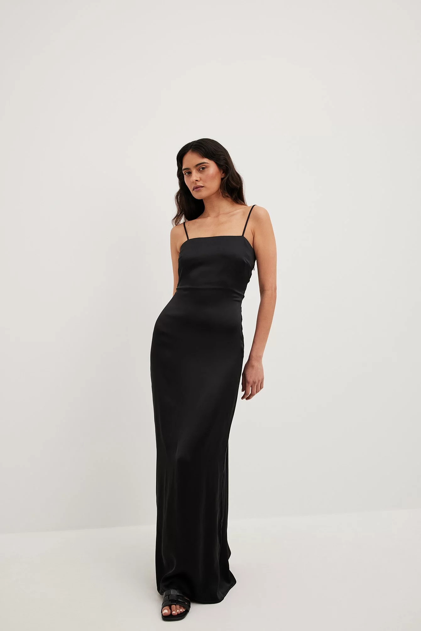 Chloé Schuterman X NA-KD Low Back Satin Maxi Dress 12 Chloé Schuterman X NA-KD Low Back Satin Maxi Dress - Image 12