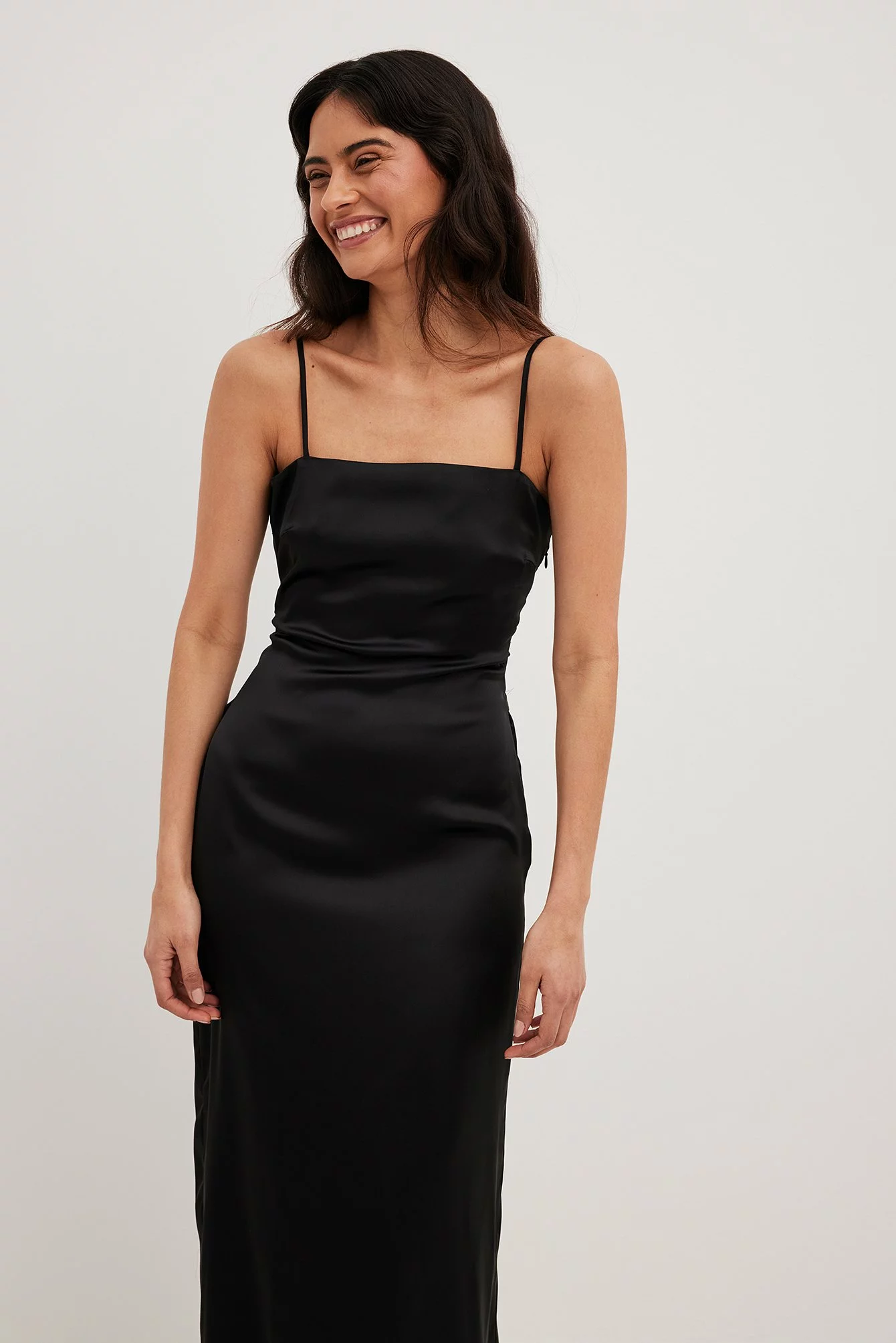 Chloé Schuterman X NA-KD Low Back Satin Maxi Dress 8 Chloé Schuterman X NA-KD Low Back Satin Maxi Dress - Image 8