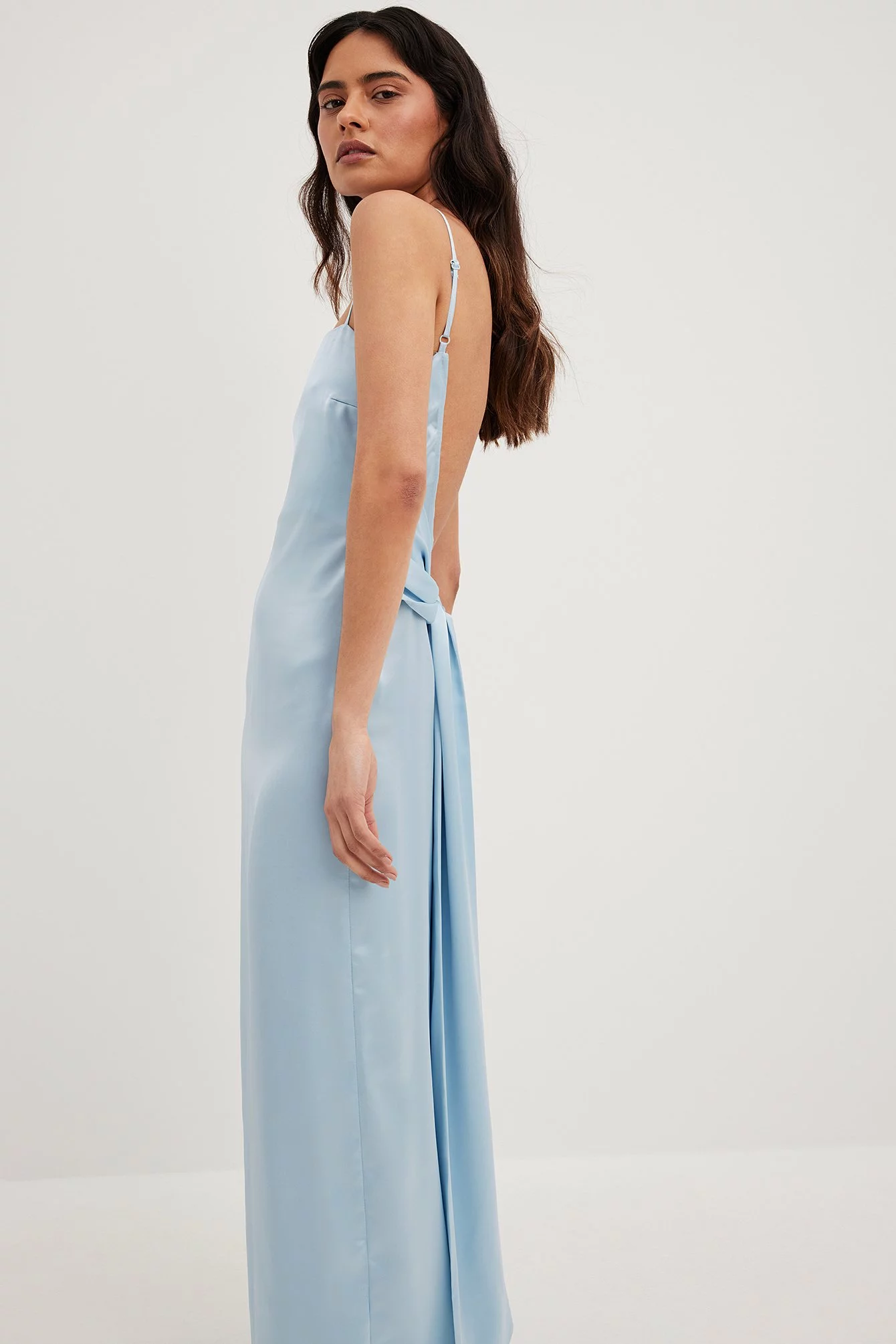 Chloé Schuterman X NA-KD Low Back Satin Maxi Dress 3 Chloé Schuterman X NA-KD Low Back Satin Maxi Dress - Image 3