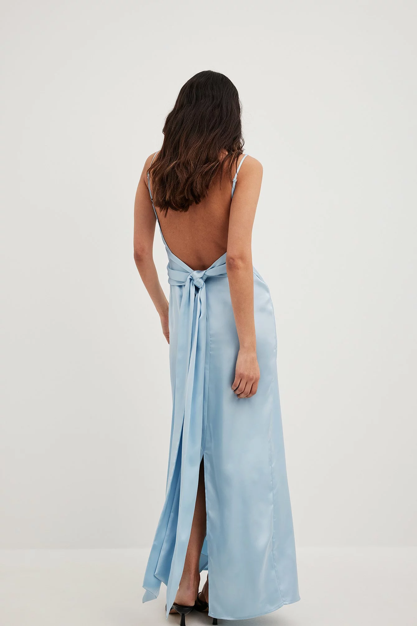 Chloé Schuterman X NA-KD Low Back Satin Maxi Dress 1 Chloé Schuterman X NA-KD Low Back Satin Maxi Dress