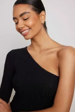 NA-KD One Shoulder Pattern Knitted Mini Dress -Party Dresses Sales nakd one shoulder pattern knitted mini dress 1100 006368 0002 4 r 1