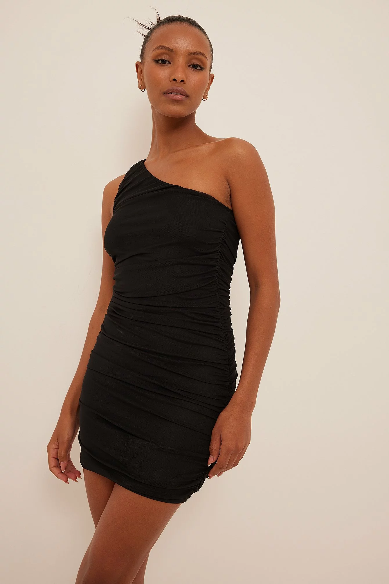 NA-KD Party One Shoulder Rouched Mesh Dress 5 NA-KD Party One Shoulder Rouched Mesh Dress - Image 5