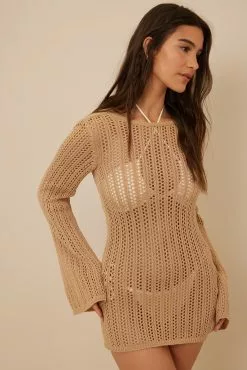 Zoe Pastelle X NA-KD Open Back Knitted Mini Dress