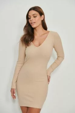 NA-KD Basic V-Neck Rib Long Sleeved Mini Dress -Party Dresses Sales nakd organic v neck rib long sleeved mini dress 1100 005925 0005 03j