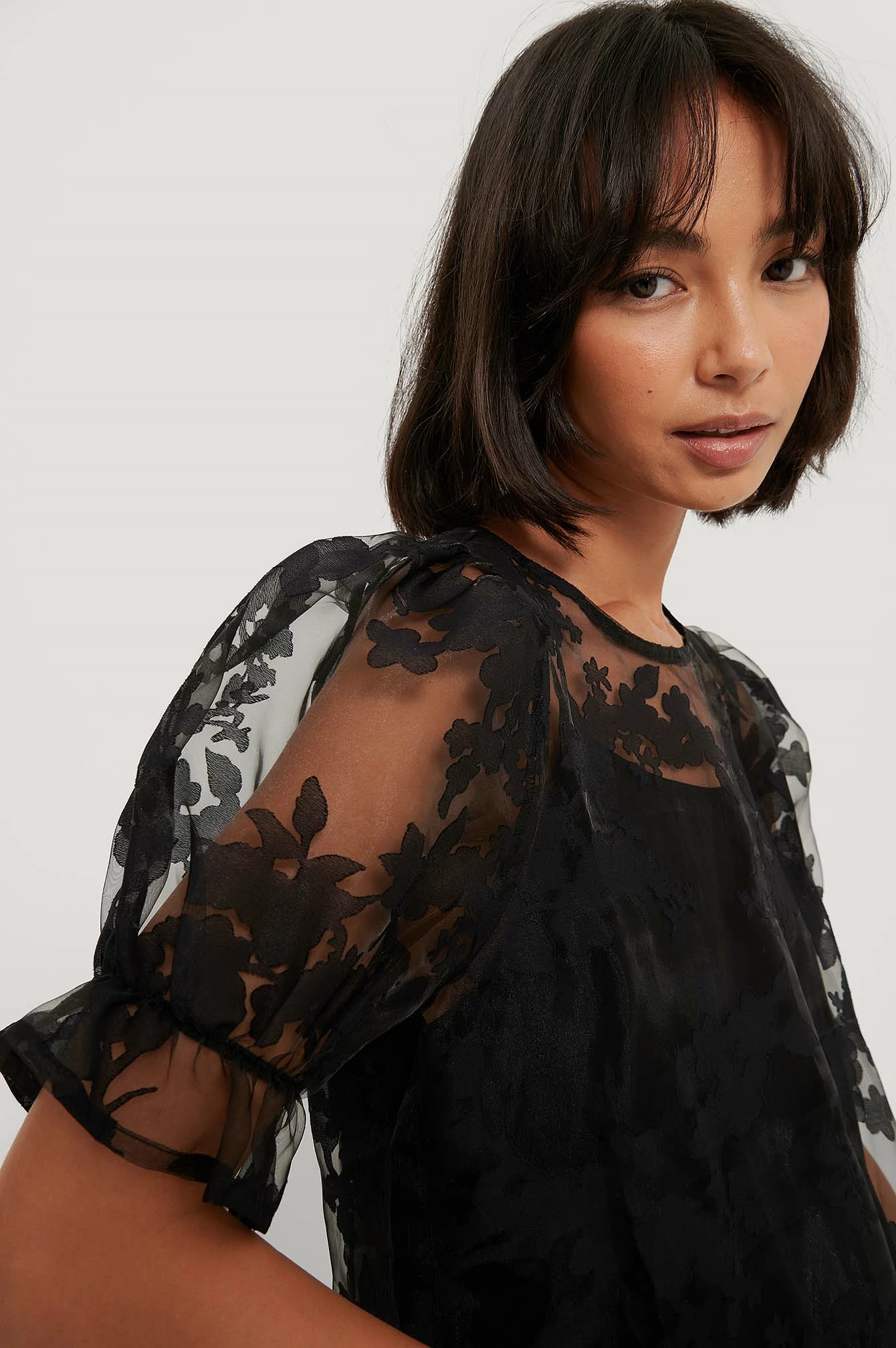 NA-KD Boho Organza Ruffle Hem Dress 4 NA-KD Boho Organza Ruffle Hem Dress - Image 4