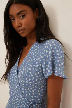 NA-KD Boho Overlap Mini Dress -Party Dresses Sales nakd overlap mini dress 1014 001411 1429 2160