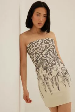 NA-KD Trend Printed Bandeau Mini Dress -Party Dresses Sales nakd printed bandeau mini dress 1018 009808 0140 03
