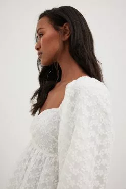 Handpicked X NA-KD Puffy Sleeve Gathered Mini Dress -Party Dresses Sales nakd puffy sleeve gathered mini dress 1747 000008 4070 37639