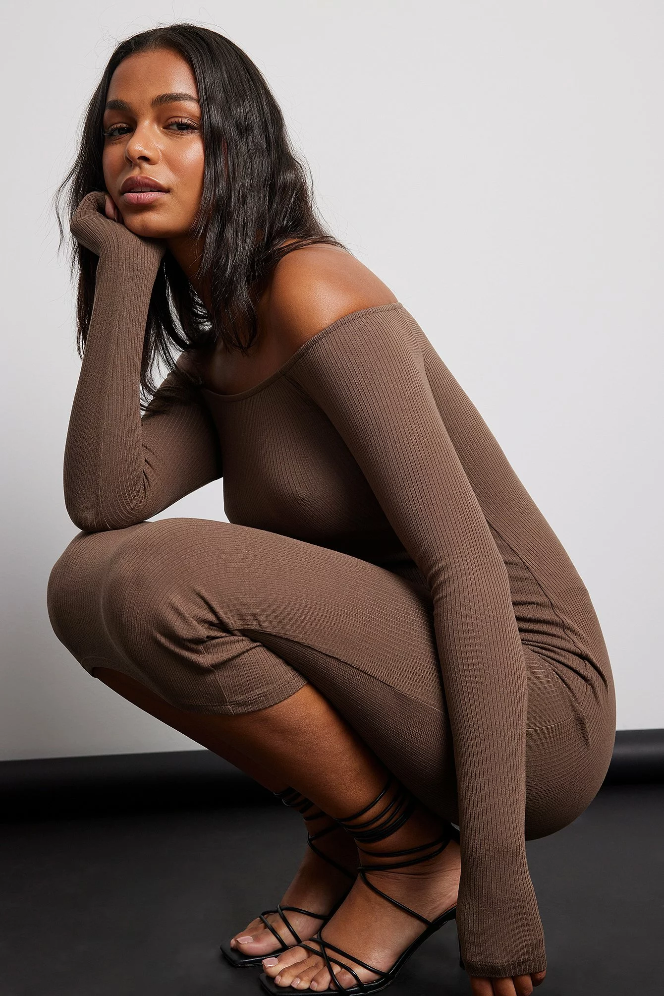 NA-KD Basic Rib Bare Shoulder Midi Dress 12 NA-KD Basic Rib Bare Shoulder Midi Dress - Image 12