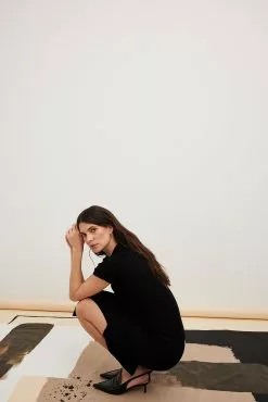 NA-KD Rib Knitted Collar Midi Dress 25 NA-KD Rib Knitted Collar Midi Dress -Party Dresses Sales nakd rib knitted collar midi dress 1100 007092 0002 175011 curated 2