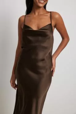 NA-KD Satin Midi Dress 27 NA-KD Satin Midi Dress -Party Dresses Sales nakd satin midi dress 1100 006812 0017 10334