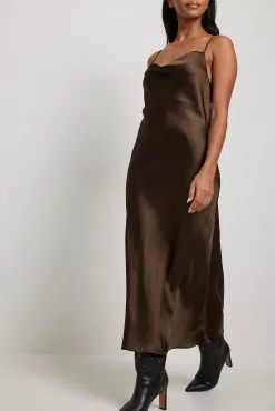 NA-KD Satin Midi Dress 26 NA-KD Satin Midi Dress -Party Dresses Sales nakd satin midi dress 1100 006812 0017 10361